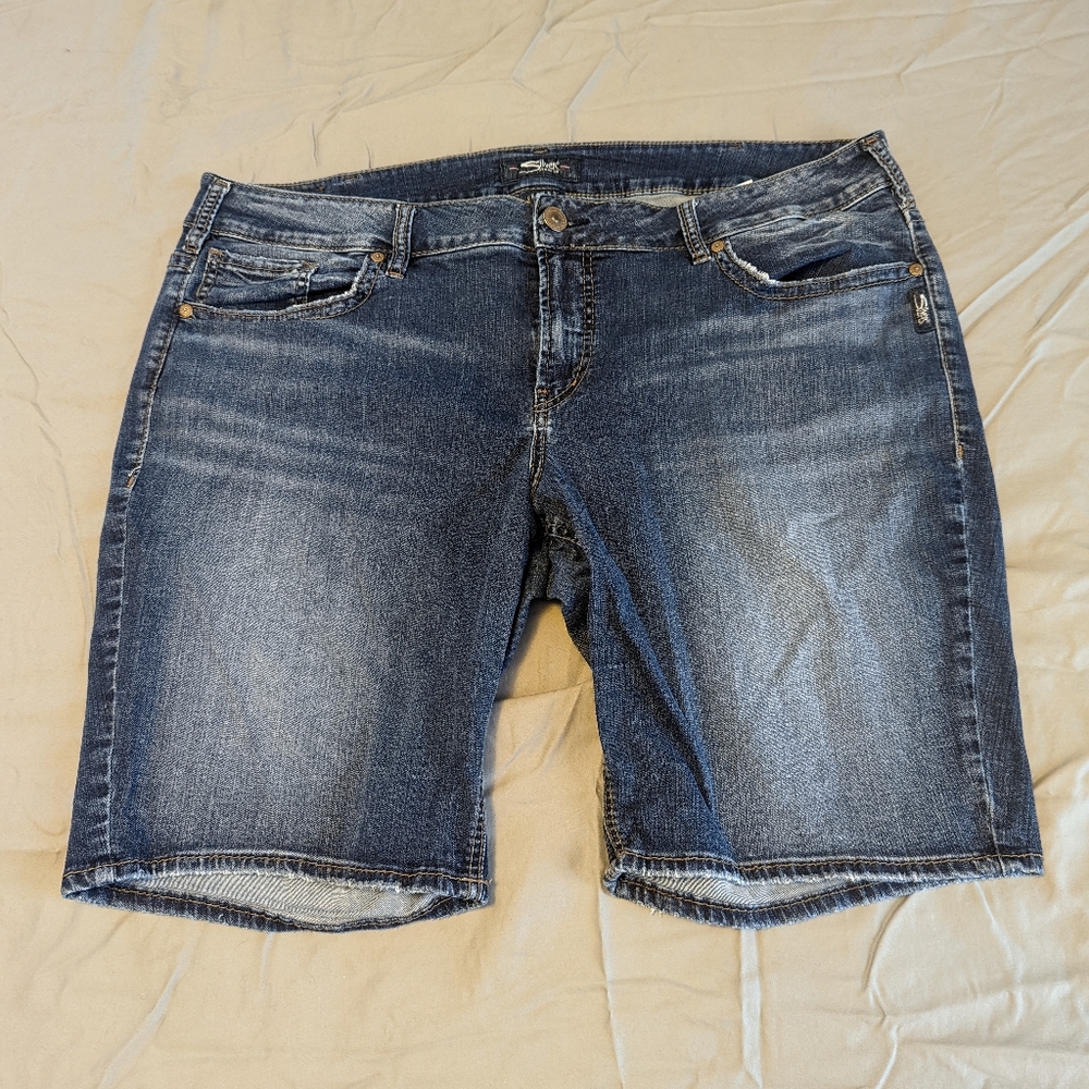 Silver Jeans Elyse Bermuda Shorts